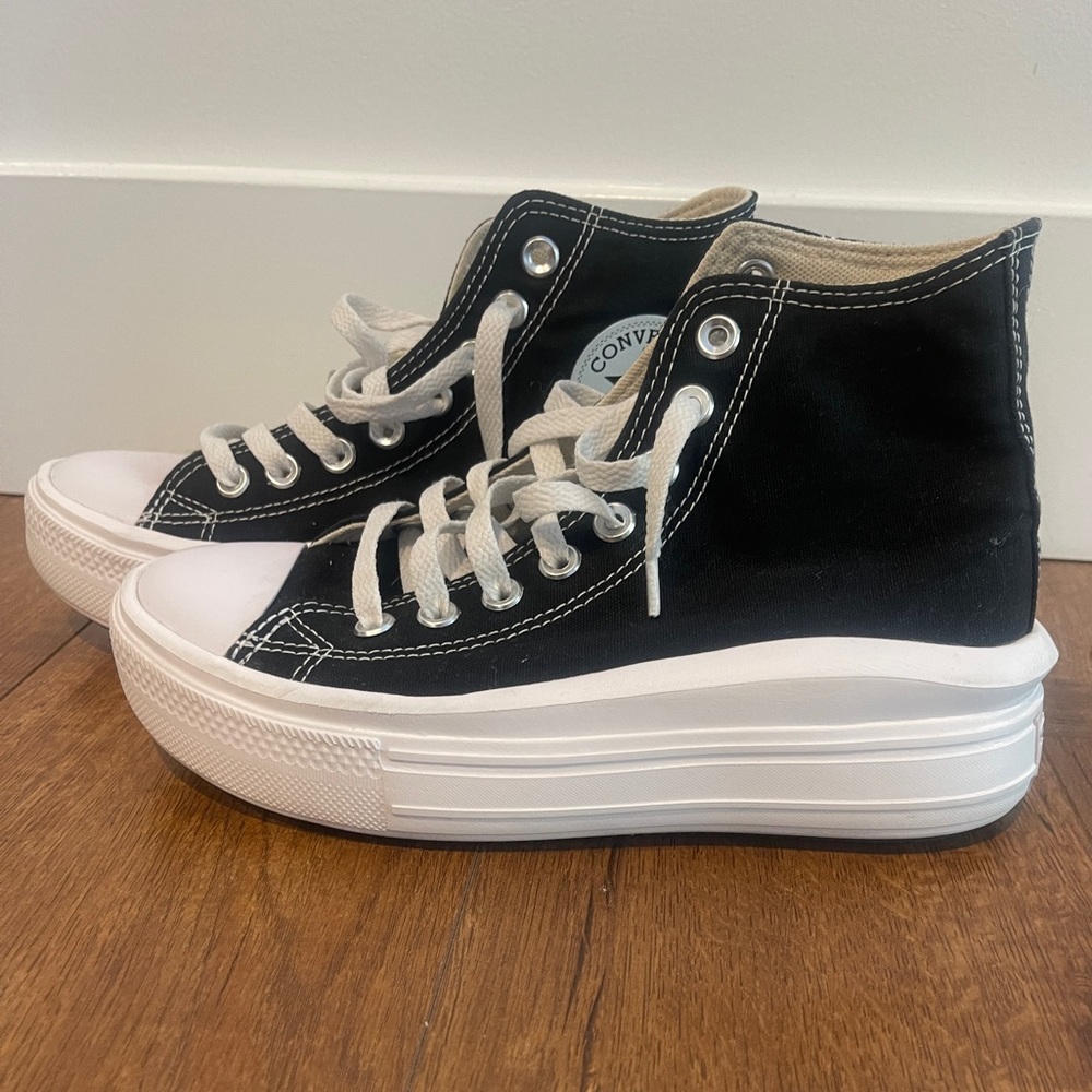 CONVERSE Chuck Taylor All Star Women’s High Top Platform Sneaker